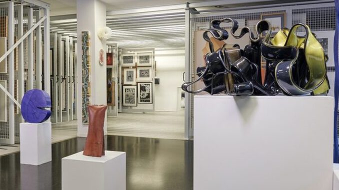 Artothek Wiesbaden stellt Teile der Sammlung in neuer Online-Datenbank bereit Artothek Wiesbaden stellt Teile der Sammlung in neuer Online-Datenbank bereit