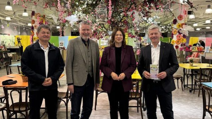 Frühlingsmarkt zieht in das frühere SportScheck-Gebäude und will Innenstadt beleben