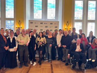 Inklusive Kunstinitiative in Wiesbaden startet mit Tandemprojekten und Auktion