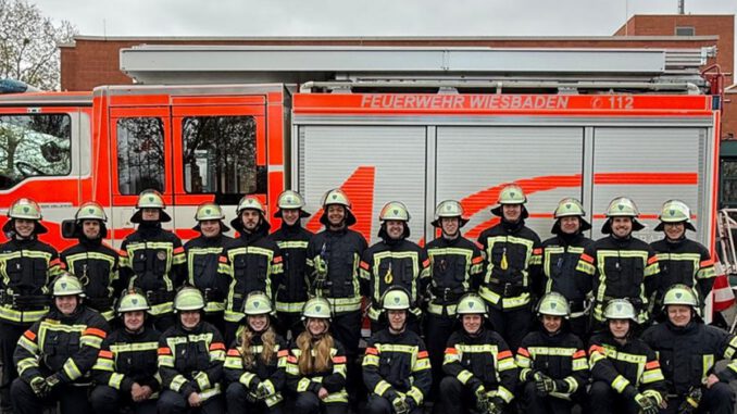 Wiederaufnahme des Grundkurses in Wiesbaden bringt 23 neue Einsatzkräfte